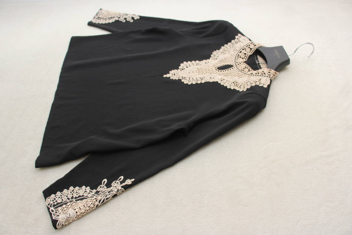 4-163 新品タグ付き レース使いプルオーバー 定価￥12,000＋稅