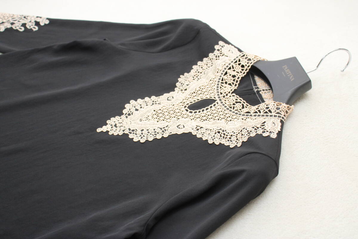 4-163 新品タグ付き レース使いプルオーバー 定価￥12,000＋稅