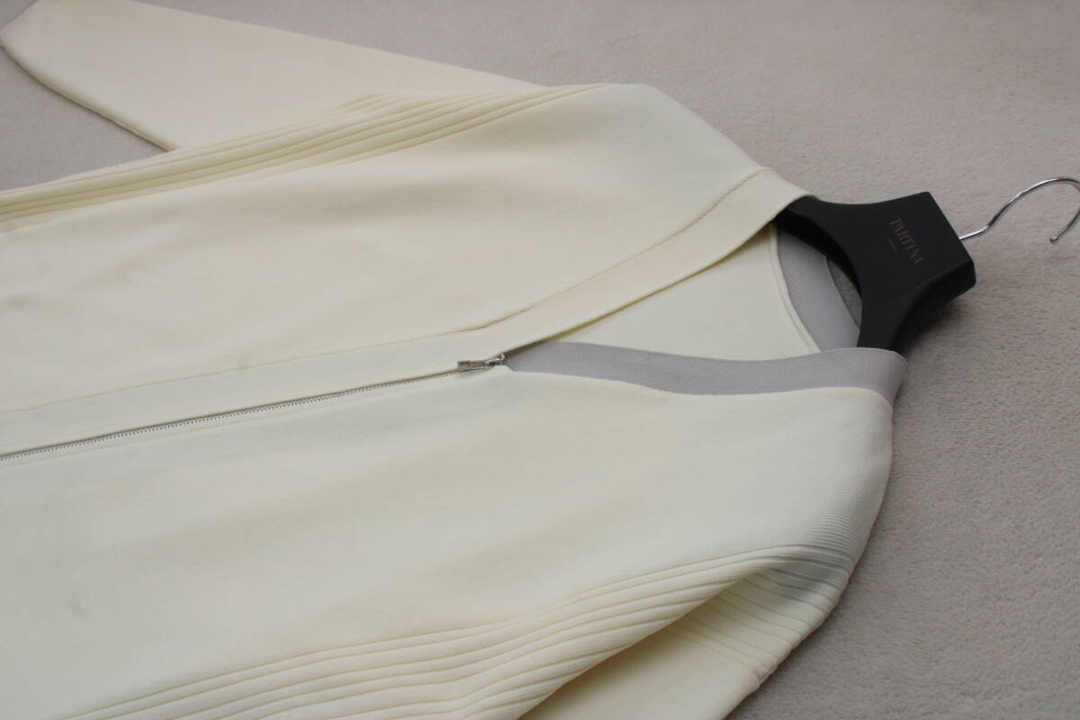 4-402 新品 超軽量編み柄ロゴZIPブルゾン 定価￥9,500＋稅