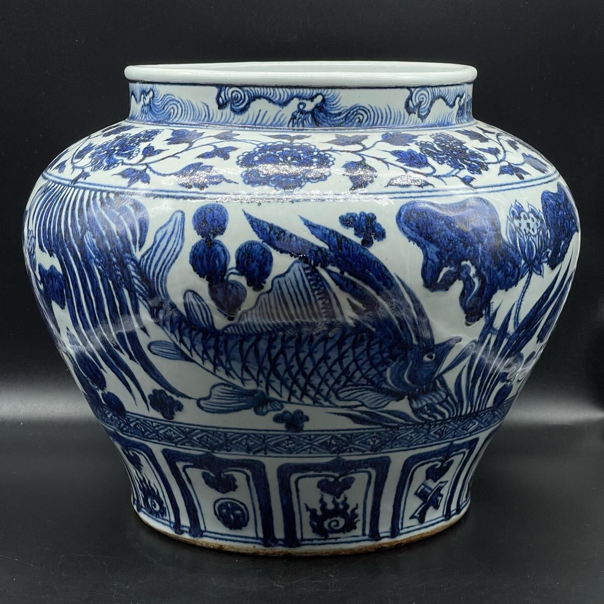 時代 古染付 魚藻文 大壺 花瓶 中国美術 中国磁器 旧家藏出 青花 時代 古染付 魚藻文 大壺 花瓶 中国美術 中国磁器 旧家藏出 青花