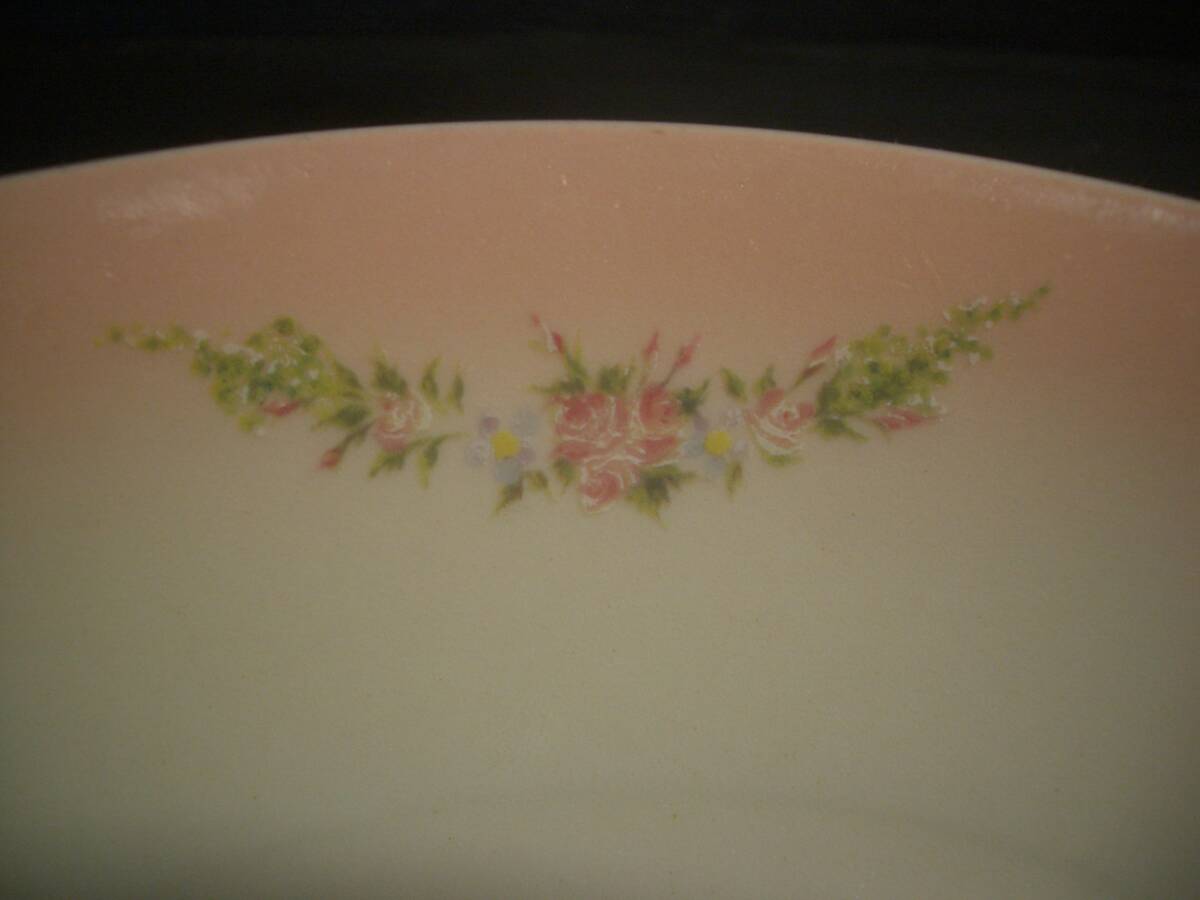 側(cè)花柄裝飾面