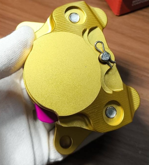 金 Bスタンダード カニ キャリパー RPM FOLAMDO ADELIN アルミ 2pot 84mm ブレンボ フランドー シグナス グロム モンキー シャリー DAX