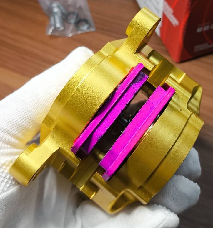 金 Bスタンダード カニ キャリパー RPM FOLAMDO ADELIN アルミ 2pot 84mm ブレンボ フランドー シグナス グロム モンキー シャリー DAX