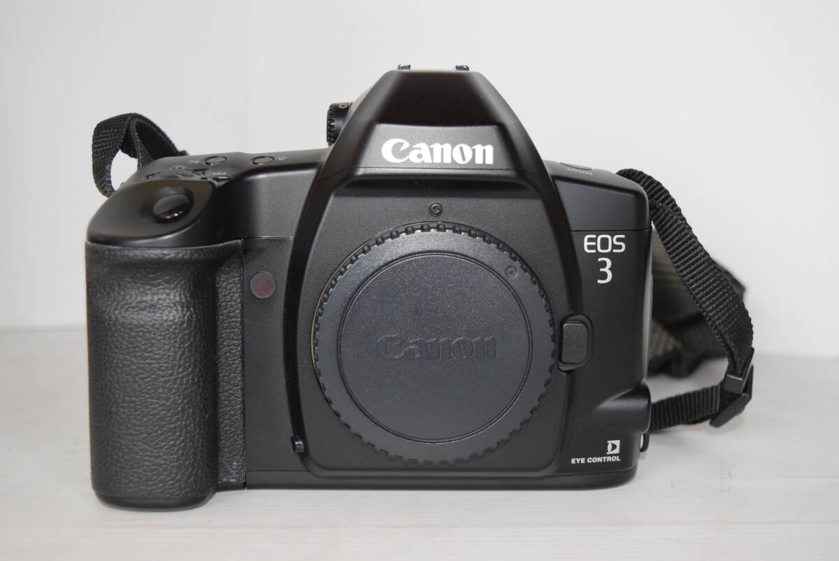 M キャノン Canon Eos-3 一眼レフ フィルムカメラ　カメラ 元箱付き