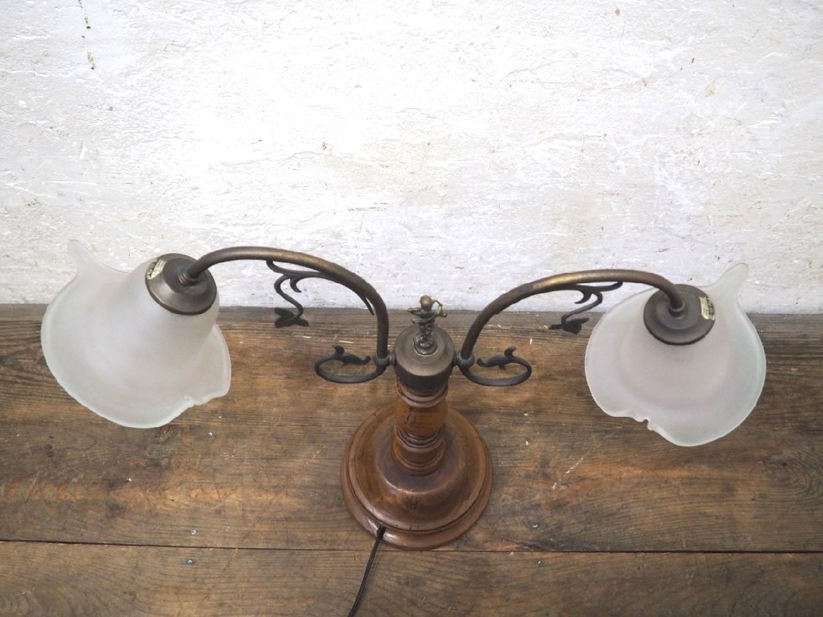 yuT0582*H52cm* латунный * Vintage * стекло затенитель от солнца имеется * retro современный . старый из дерева подставка свет * подлинная вещь электрический освещение настольный стол A блок 