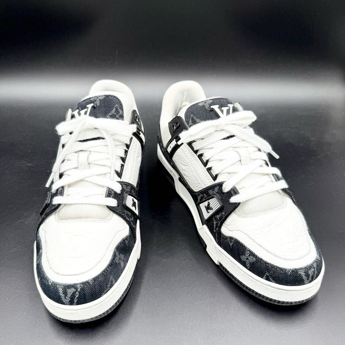 1円 【美品】 LOUIS VUITTON ルイヴィトン LVトレイナー モノグラム エンボス デニム メンズ スニーカー シューズ 靴 ブラック 25cm相當(dāng)