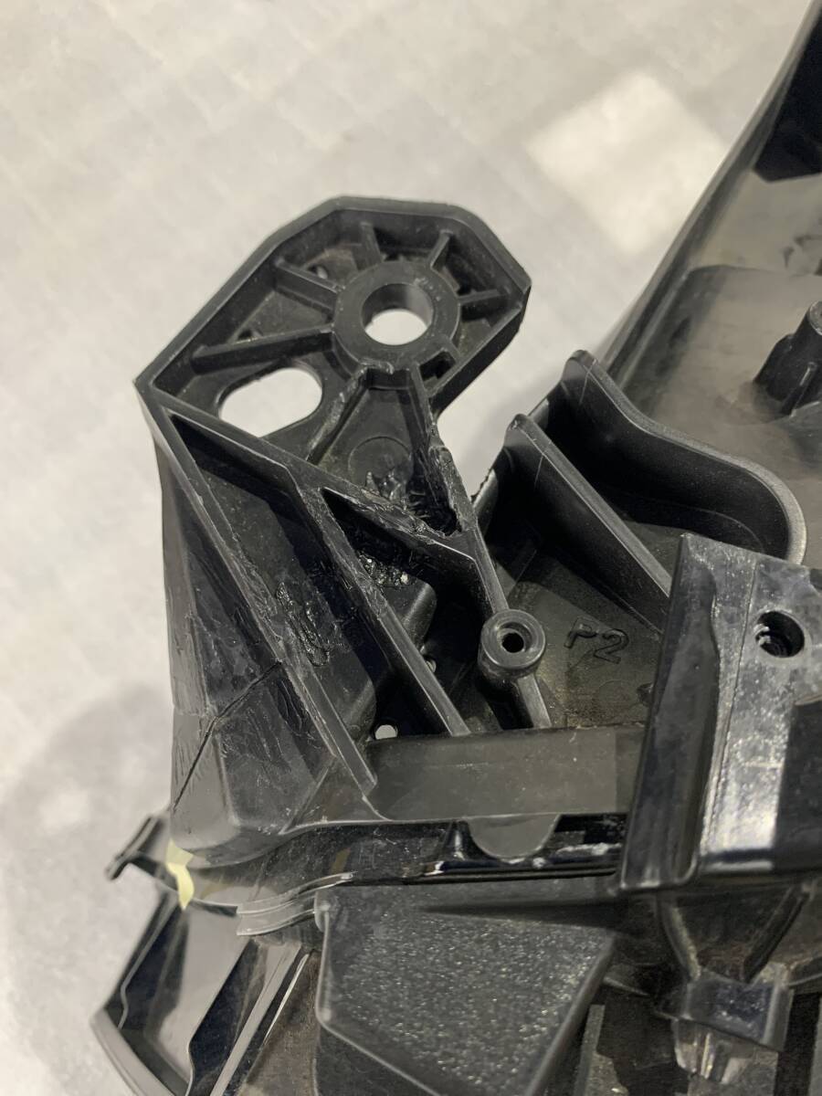 PEUGEOT 508 MK2 R83 Front Right 1674563380 プジョー　左　ヘッドライト　