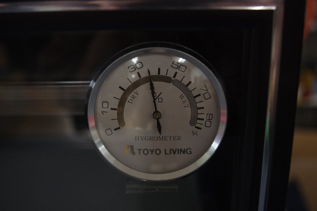 東洋リビング ED-101S 防濕庫 カメラ保管庫 TOYO LIVING オートドライ 防濕保管庫 レンズ カメラ 収納 動作確認済 中古 光觸媒