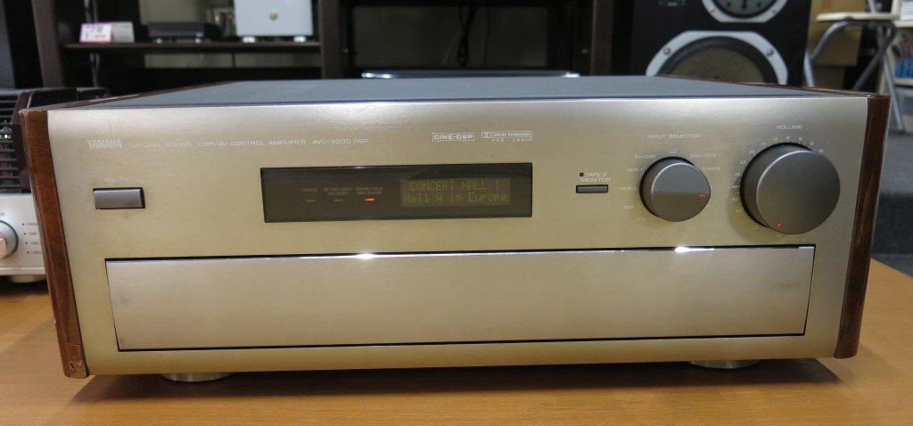 YAMAHA AVC-3000DSP DSP/AVコントロールアンプ 音出し可能も難點(diǎn)多 ジャンク扱い (ヤマハ)