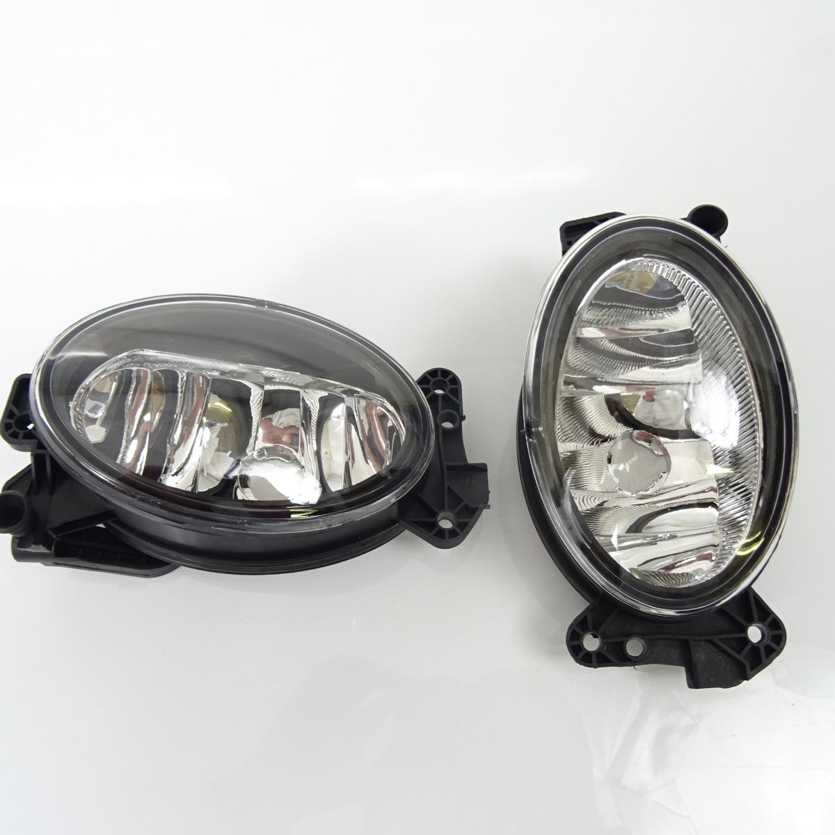 クリスタル　フォグランプ 　フォグライト　フォグ　メルセデスベンツ　 Cクラス　W204　 C180 C200 C250 C300 C350 CGI_画像1