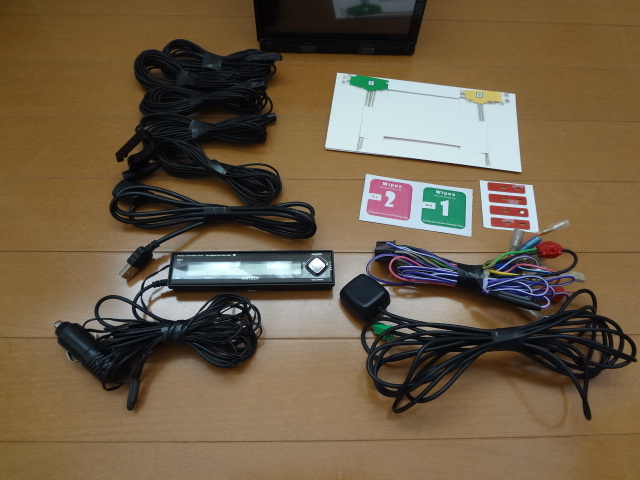 ☆パイオニア　楽ナビ　AVIC-RZ801-D　(RZ901）　2024年第2.1.2版　最新版地図　 美品☆