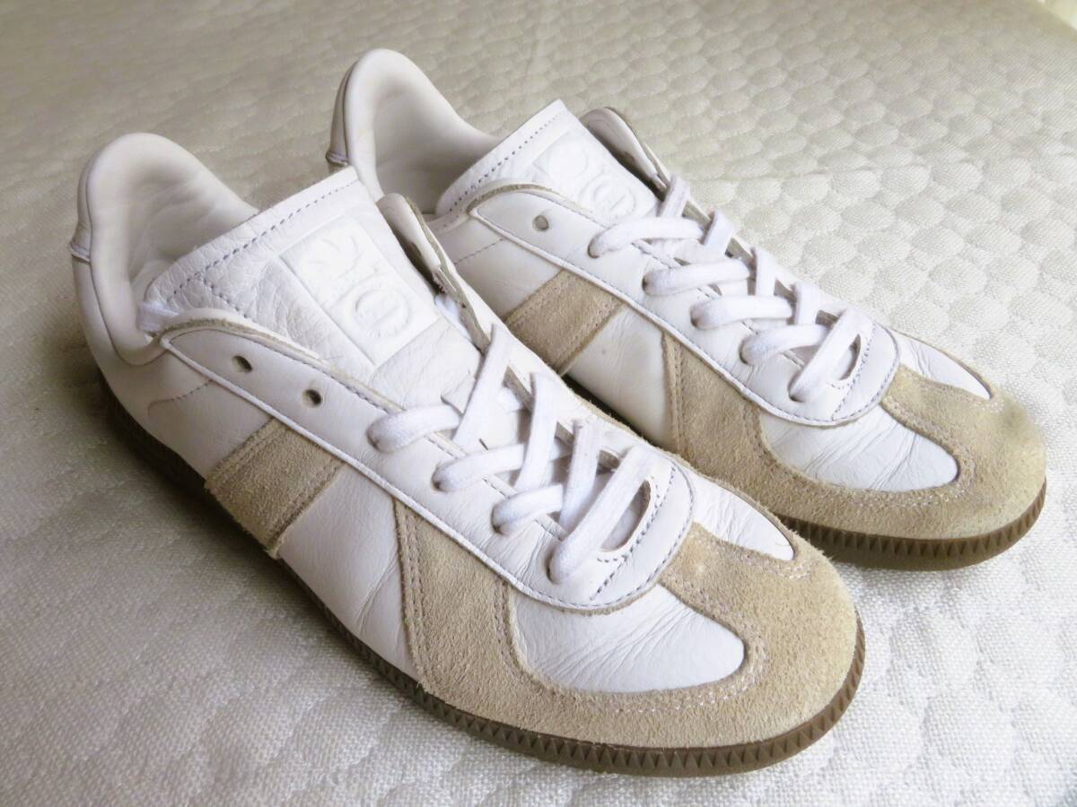 adidas アディダス オリジナルス BW ARMY アーミー ジャーマントレーナー GERMAN TRAINER (ID0979) 2023年 白 UK7 US7.5 25.5cm 送料無(wú)料