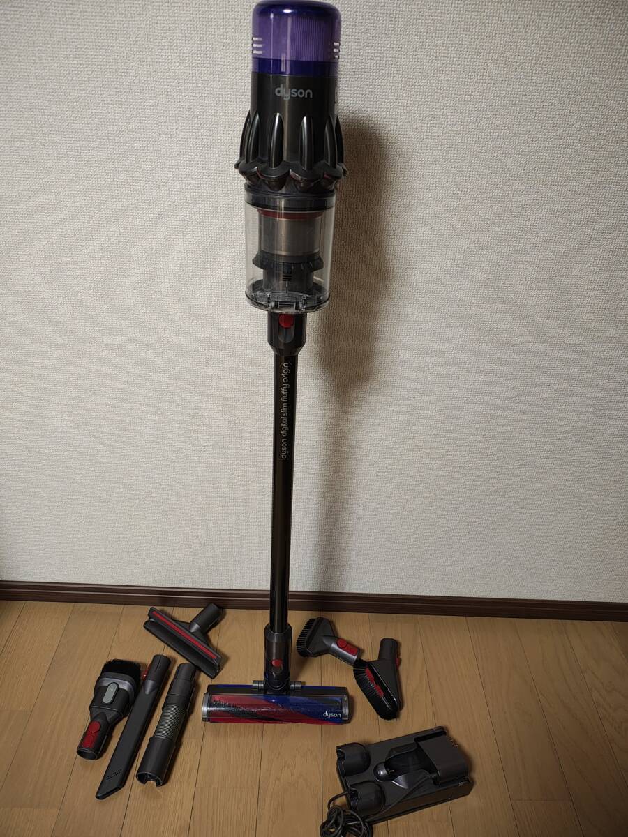 ダイソン★digital slim★SV18★バッテリー新品と大差なし★4 ダイソン☆digital slim☆SV18☆バッテリー新品と同等☆4