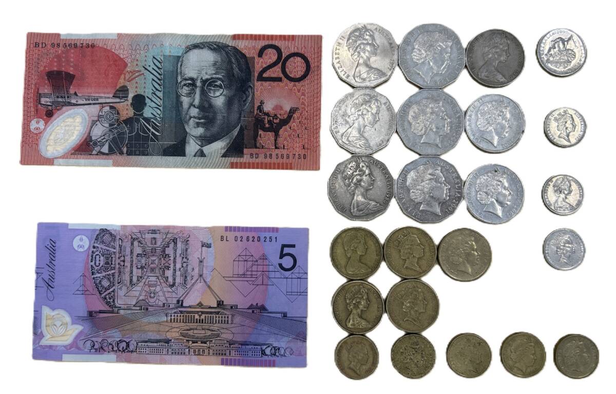 オーストラリアドル 旧紙幣5ドル 20ドル 記念硬貨 エリザベス50