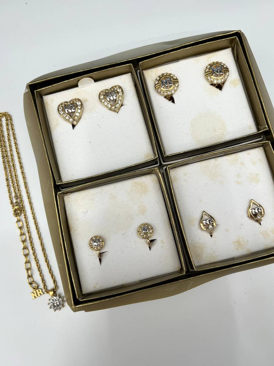 【中古】ニナリッチ NINA RICCI ゴールド ラインストーン NR ロゴ ネックレス ピアス セット STG2843