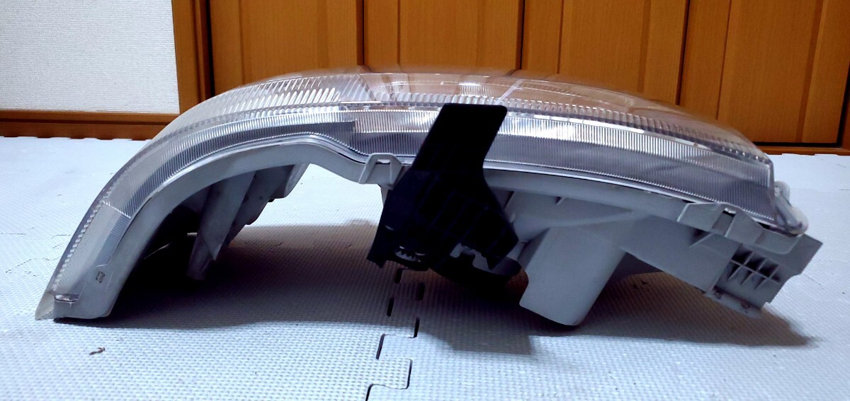 * бесплатная доставка * прекрасный товар 200 серия Hiace 1 type 2 type оригинальный передняя фара правая сторона ( водительское сиденье сторона ) повреждение нет KOITO26-117 HCR-184 гравировка 48