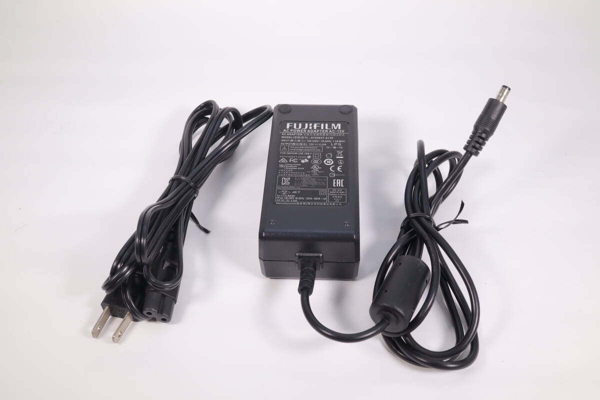 FUJIFILM ACパワーアダプター AC-15V (y10301)