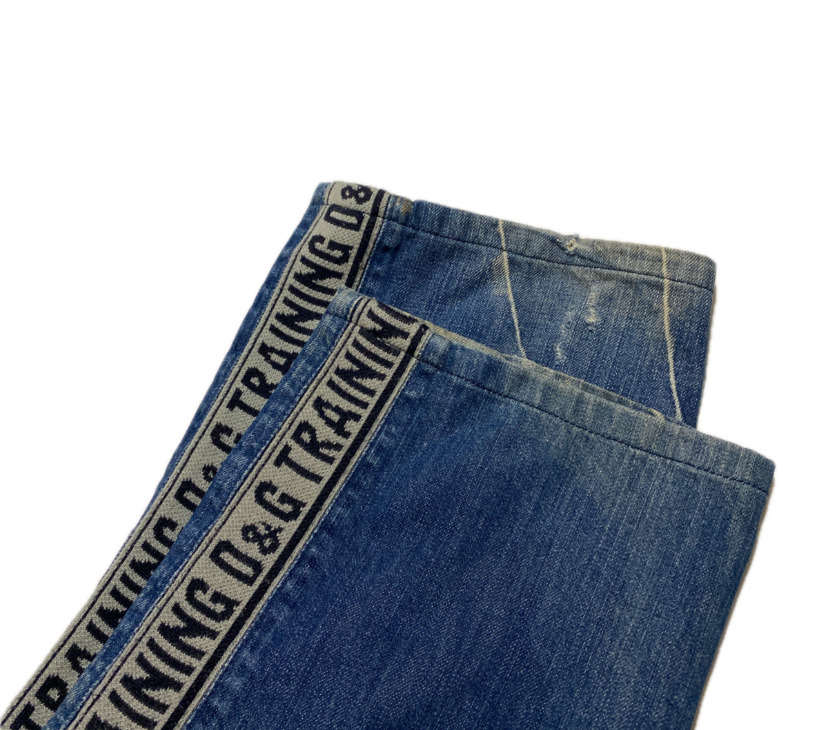 春夏メンズ DOLCE&GABBANA/D&G EXTREME OVER FIT DENIM D&G TRAINING ロゴ サイドライン インディゴ濃淡 ウォッシュ デニムパンツ
