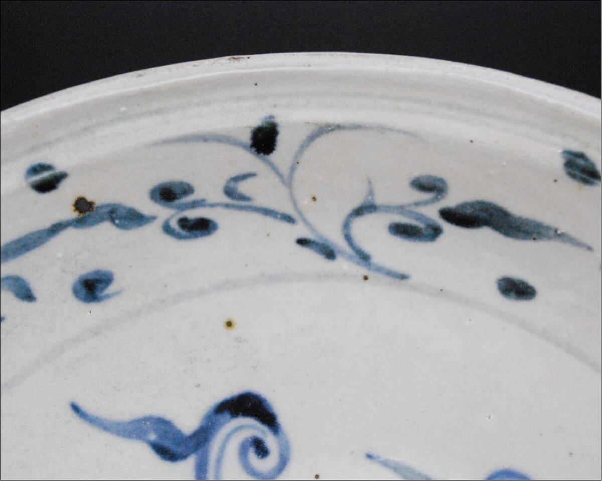 ベトナム 黎朝 15～16世紀 安南 染付 草花文皿 22.5cm