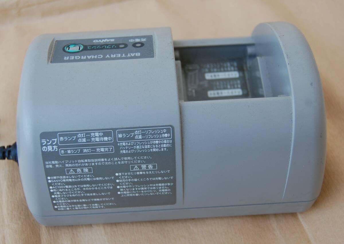 NKJ052 電動自転車用バッテリー充電器、NKJ052、パナソニック