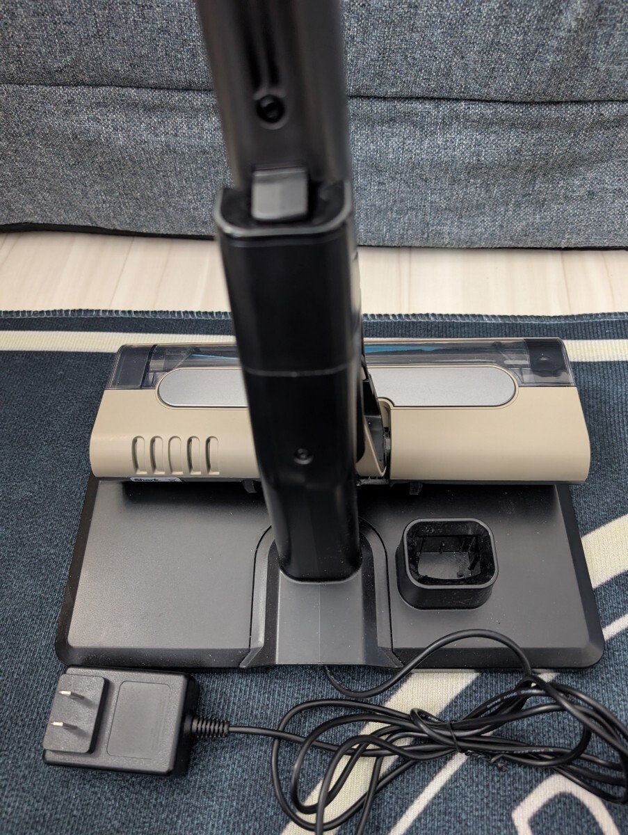 中古品　SHARK シャーク　CS100J スティッククリーナー 充電式 コードレス掃除機(jī)