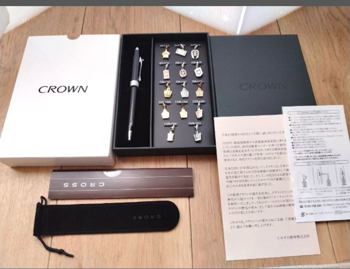 【新品】 値下げ トヨタ クラウン 歴代 エンブレム コレクション付 クロスボールペン _画像2