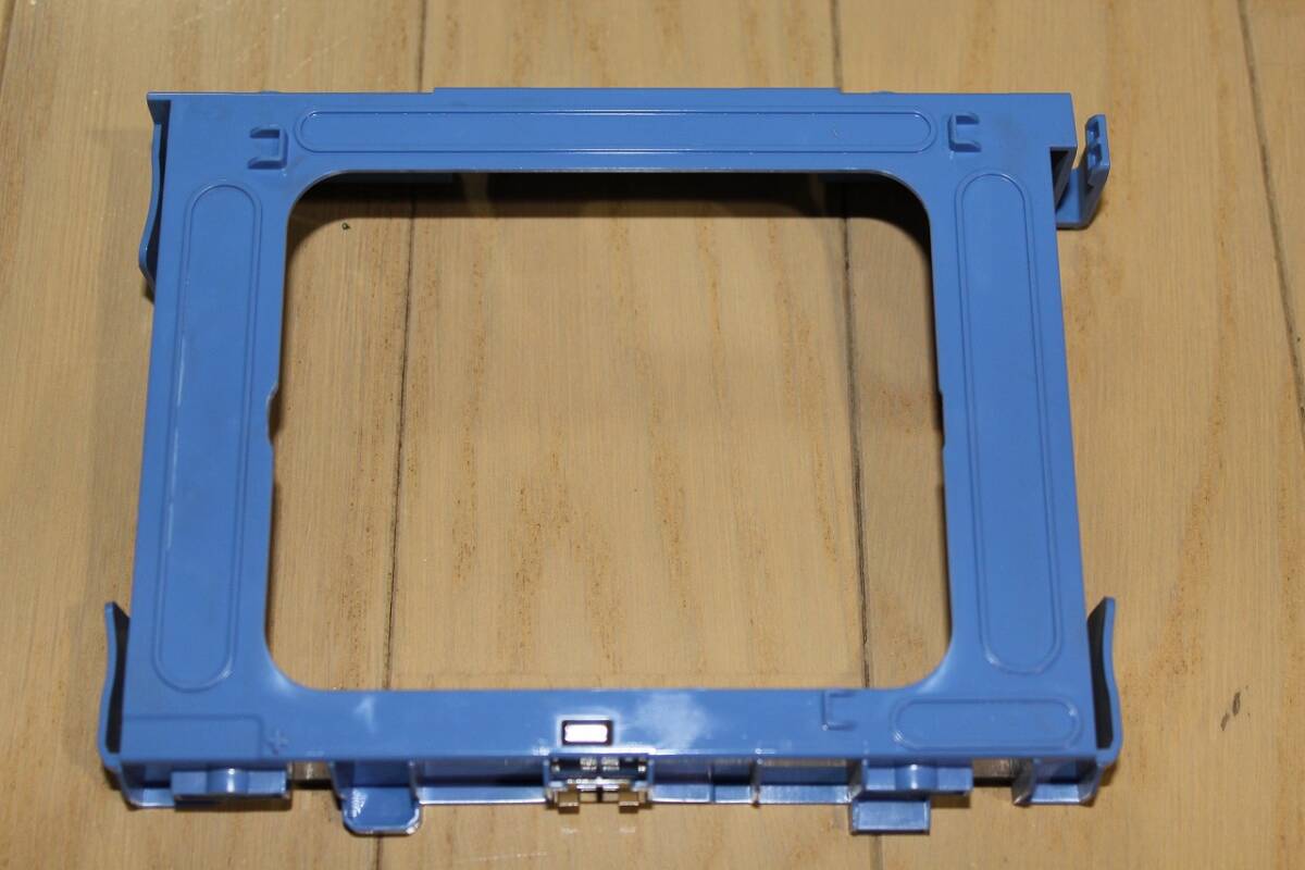 【DELL】OptiPlex 3070 HDDマウンタ 中古