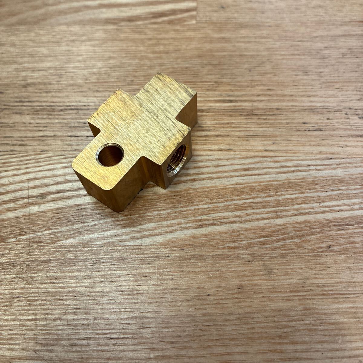 【未使用品】キノクニ 1010N5 ブレーキラインエンドブロック M10×1.0 三つ又 ジョイント ブレーキパイプ 真鍮制 ABSキャンセル Kinokuni
