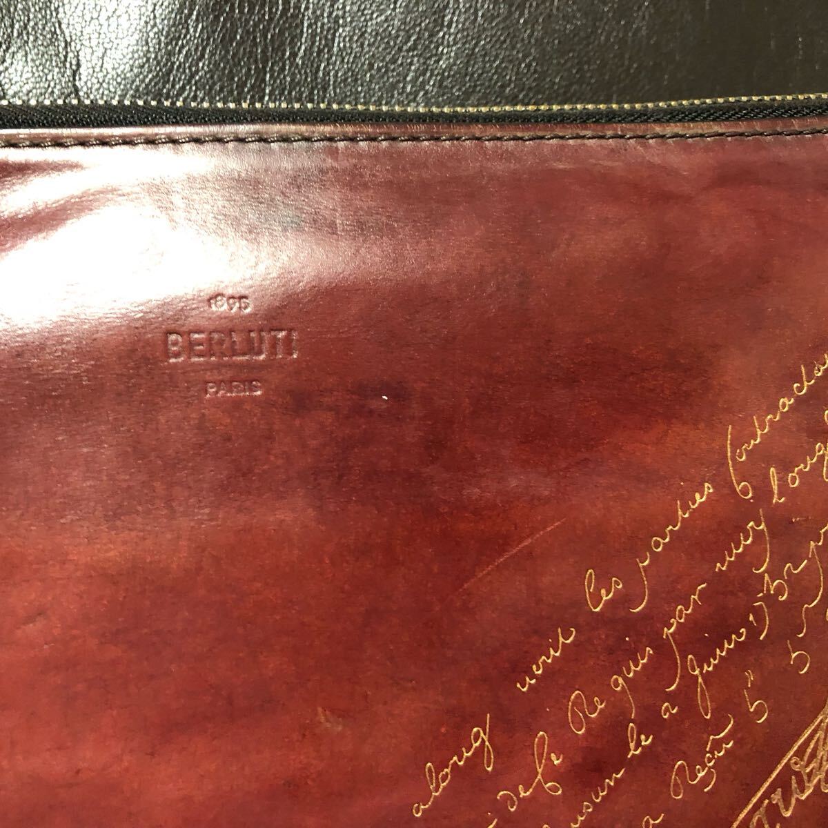 ☆Berluti ベルルッテ?！ˉ楗氓隶啸氓啊ˉ辚违辚哎楗榨）`　ボルドー　総柄　レザー　革　ゴールデンパティーヌ