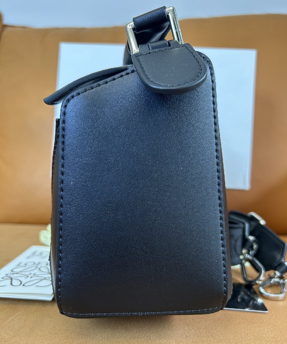 ロエベ 【LOEWE】 ハンドバッグ ショルダーバッグ puzzle レザー 本革