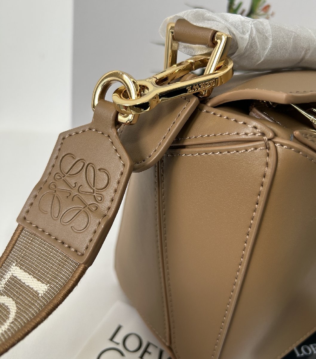 ロエベ 【LOEWE】 ハンドバッグ ショルダーバッグ puzzle レザー 本革