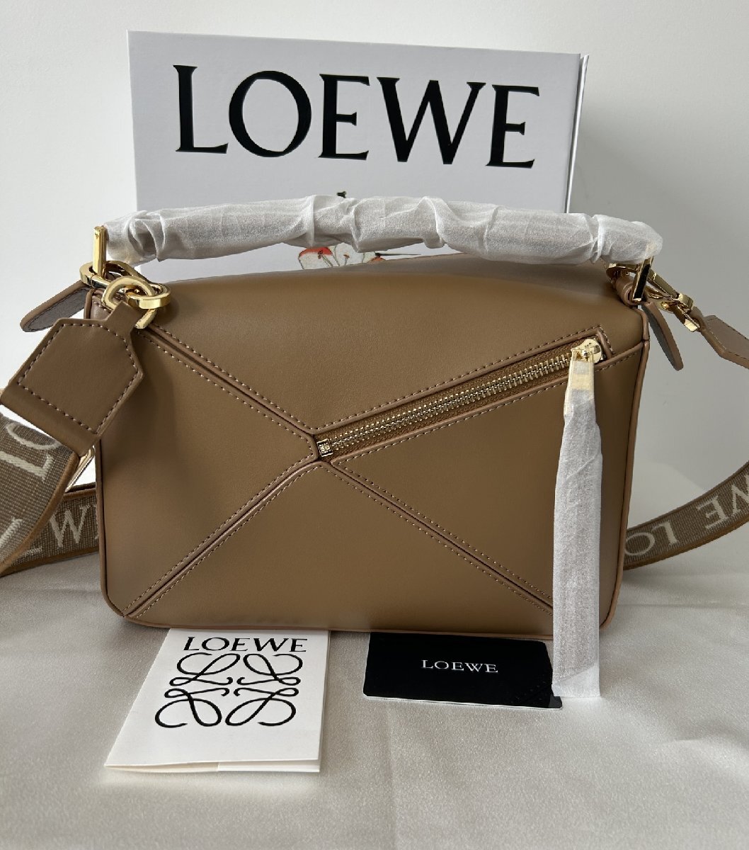 ロエベ 【LOEWE】 ハンドバッグ ショルダーバッグ puzzle レザー 本革