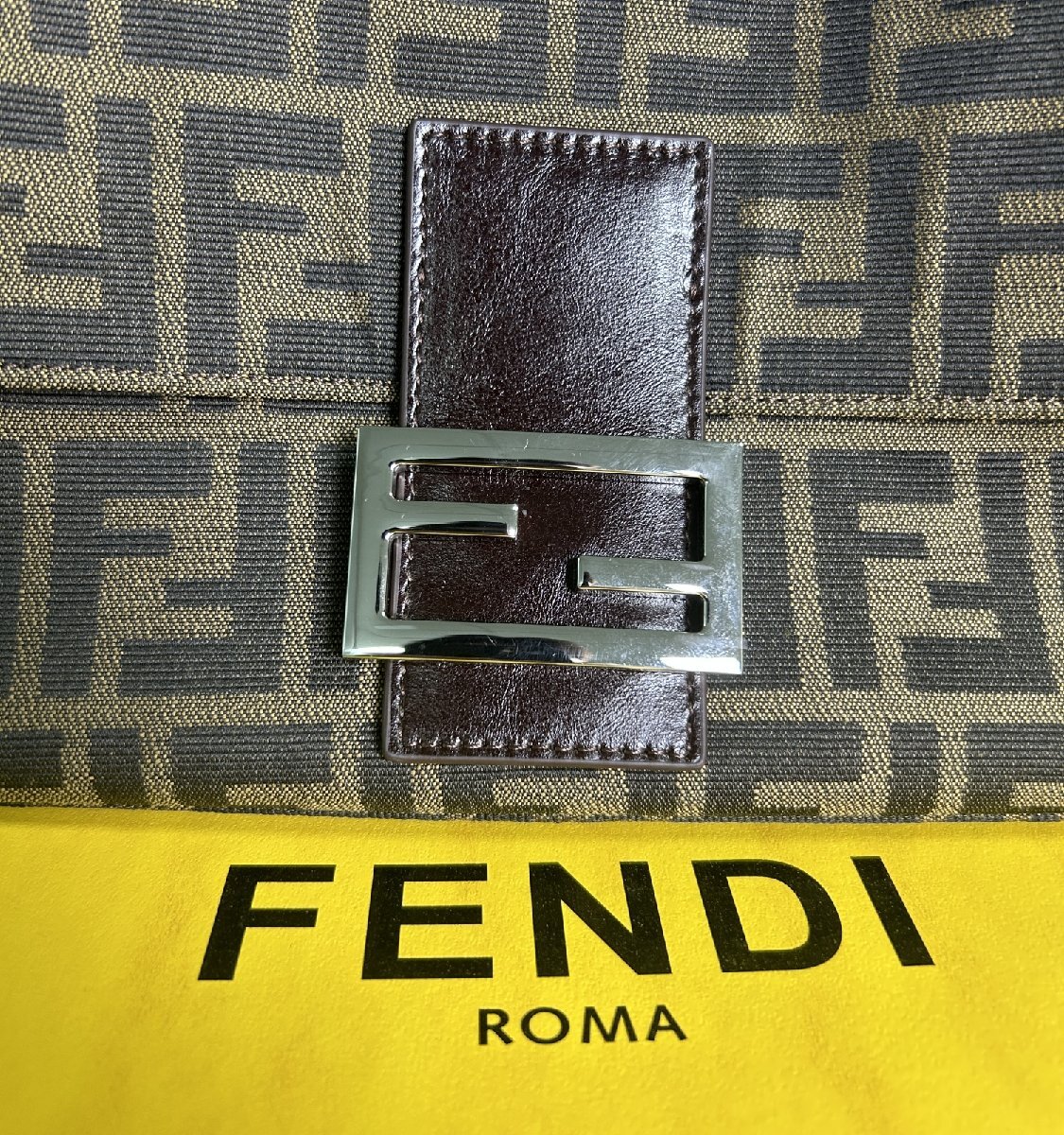 FENDI フェンディ ハンドバッグ ショルダーバッグ カンバス