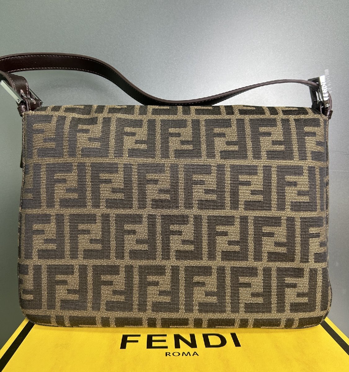 FENDI フェンディ ハンドバッグ ショルダーバッグ カンバス