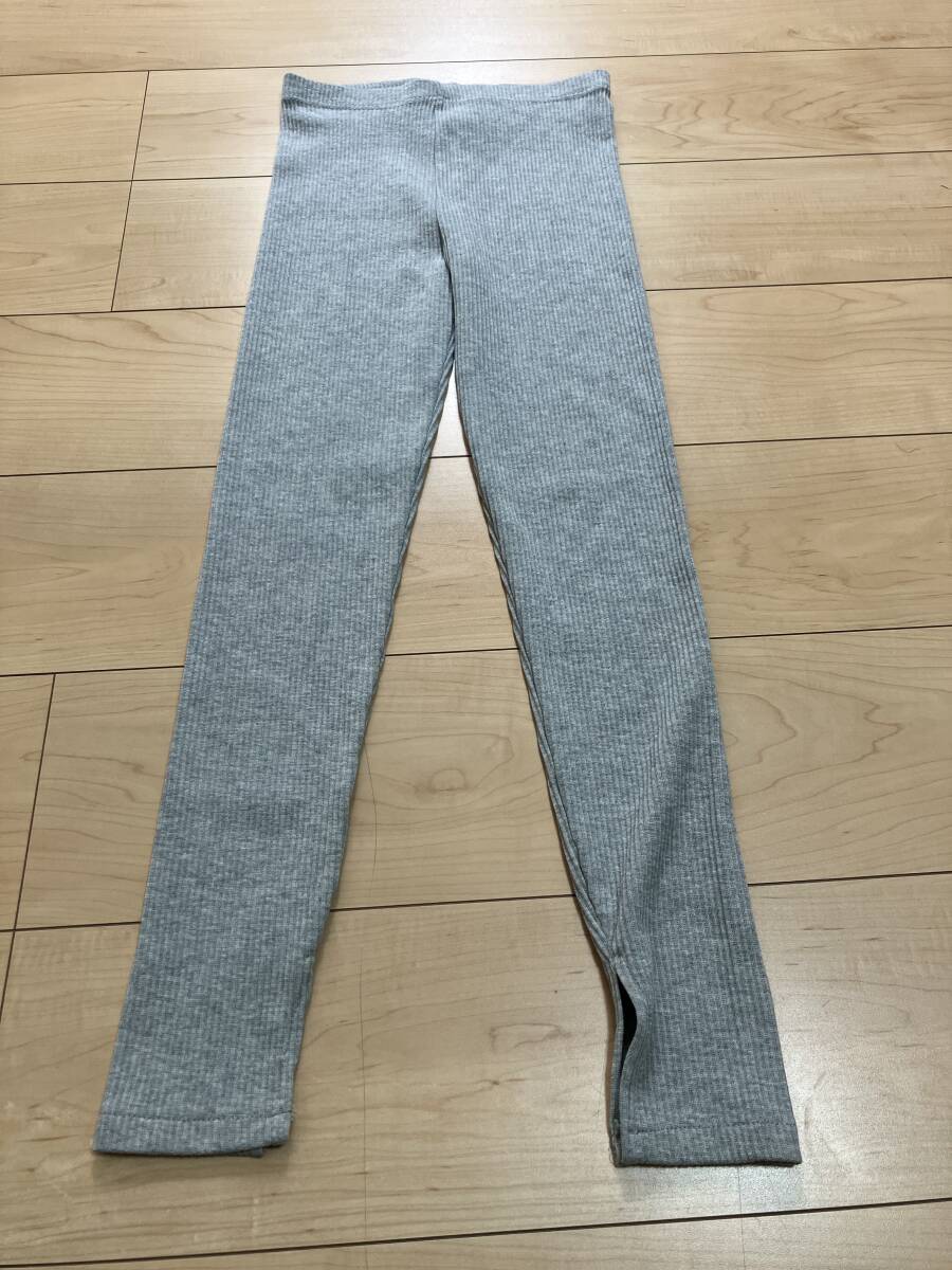 グレー　スパッツ　水通しのみ