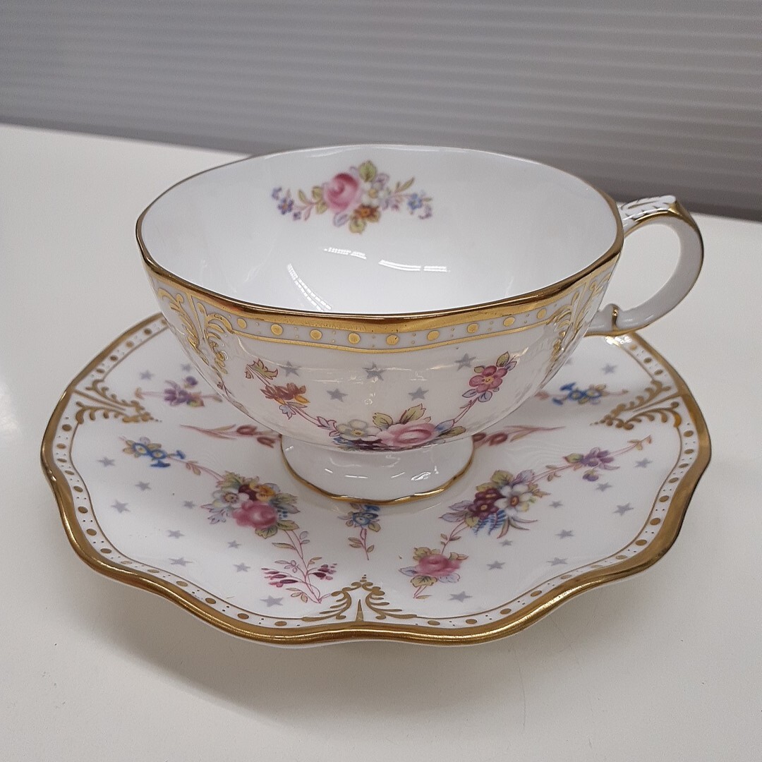 ロイヤルクラウンダービー カップ&ソーサー ロイヤルアントワネット 花柄 金彩 洋食器　エ