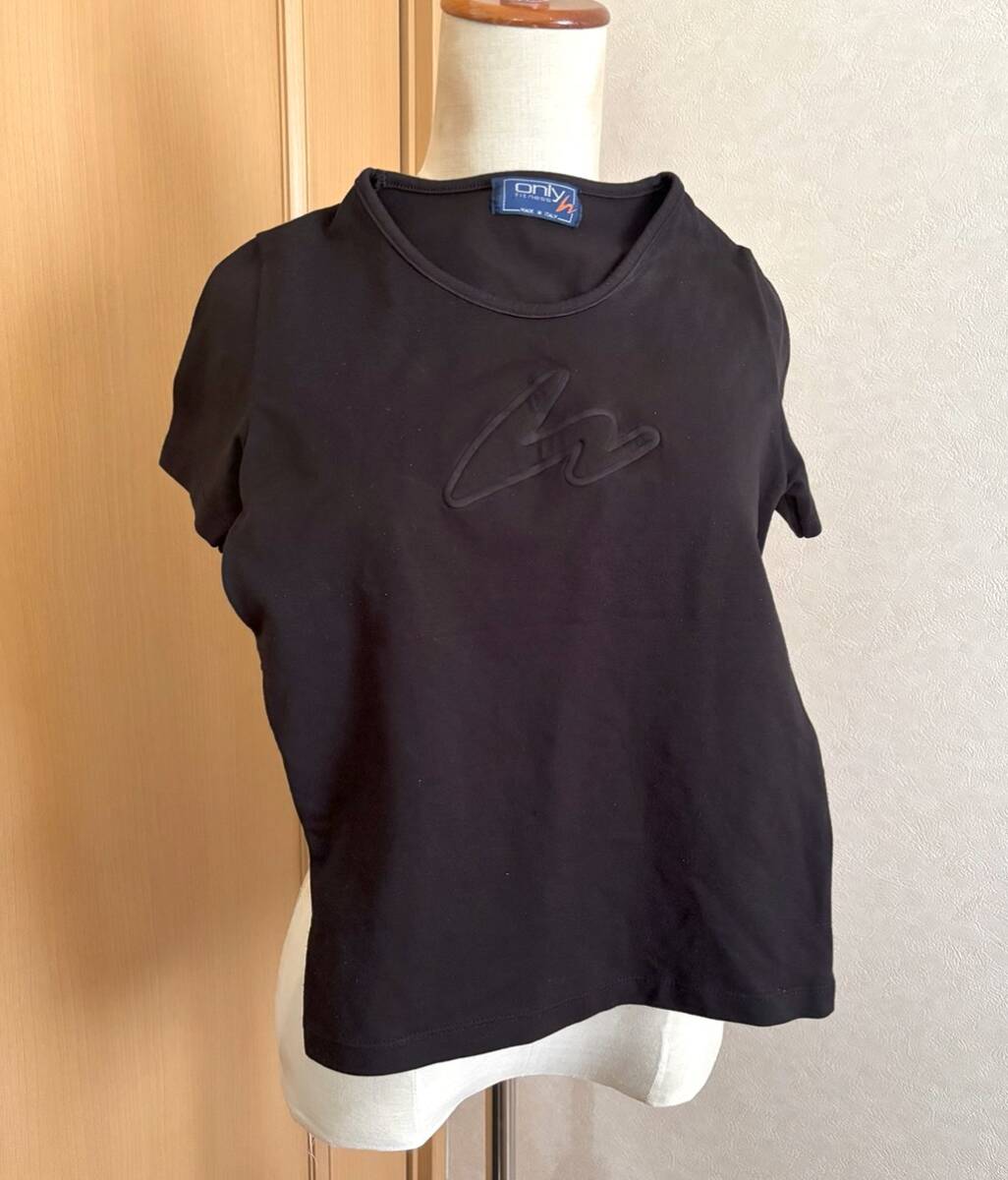 ☆【only】カットソー 半袖 シャツ フィットネス 黒 レディース Sサイズ ITALY☆