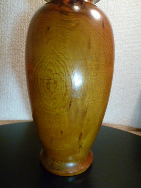 話題の人気 世界の銘木 屋久杉工芸品 美品 オブジェ 上杢・光明 壺 花瓶 木工、竹工芸