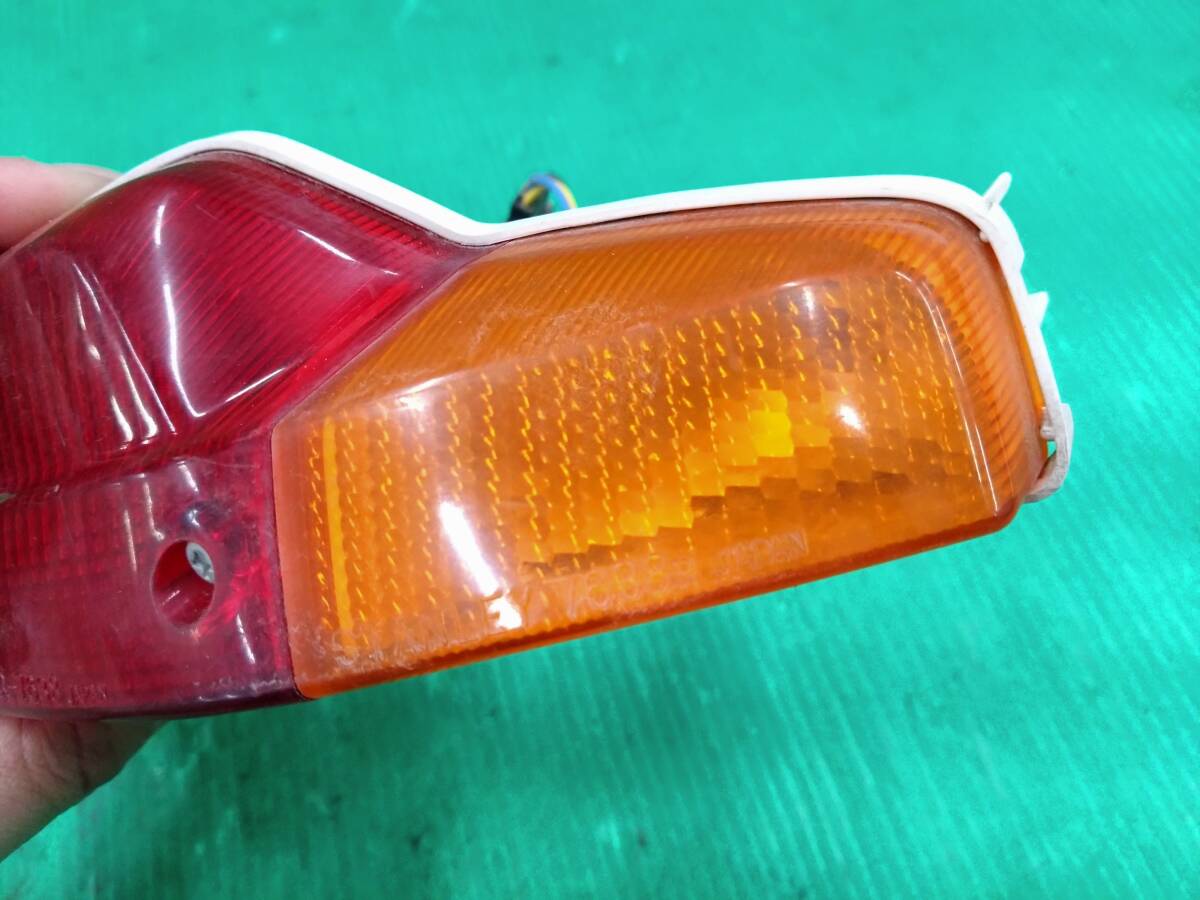 80　E5　ヤマハ　BW'S50　ビーウィズ　3AA　テールランプ　リアウインカー　動(dòng)作確認(rèn)　中古　20250508