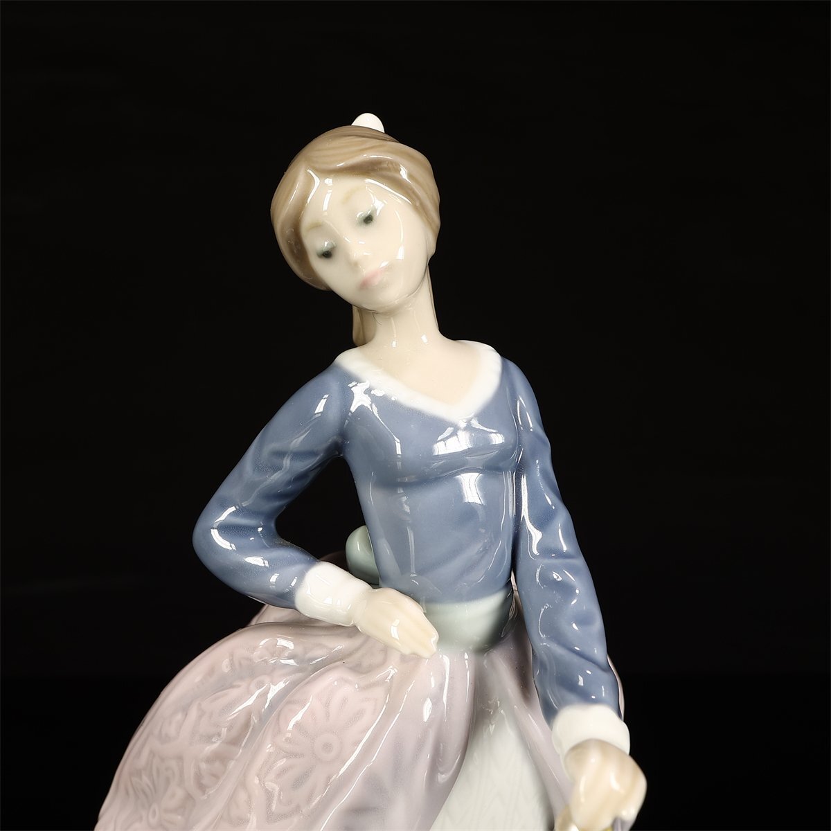吉】CK859 LLADRO 【リヤドロ】 フィギュリン 磁器人形 傘美少女