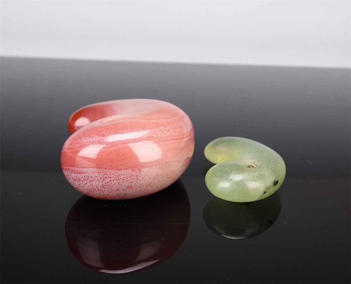 【吉】IA704 【縄文時(shí)代】 本翡翠制 勾玉 現(xiàn)代赤玉勾玉 2點(diǎn) 一括出品／美品！