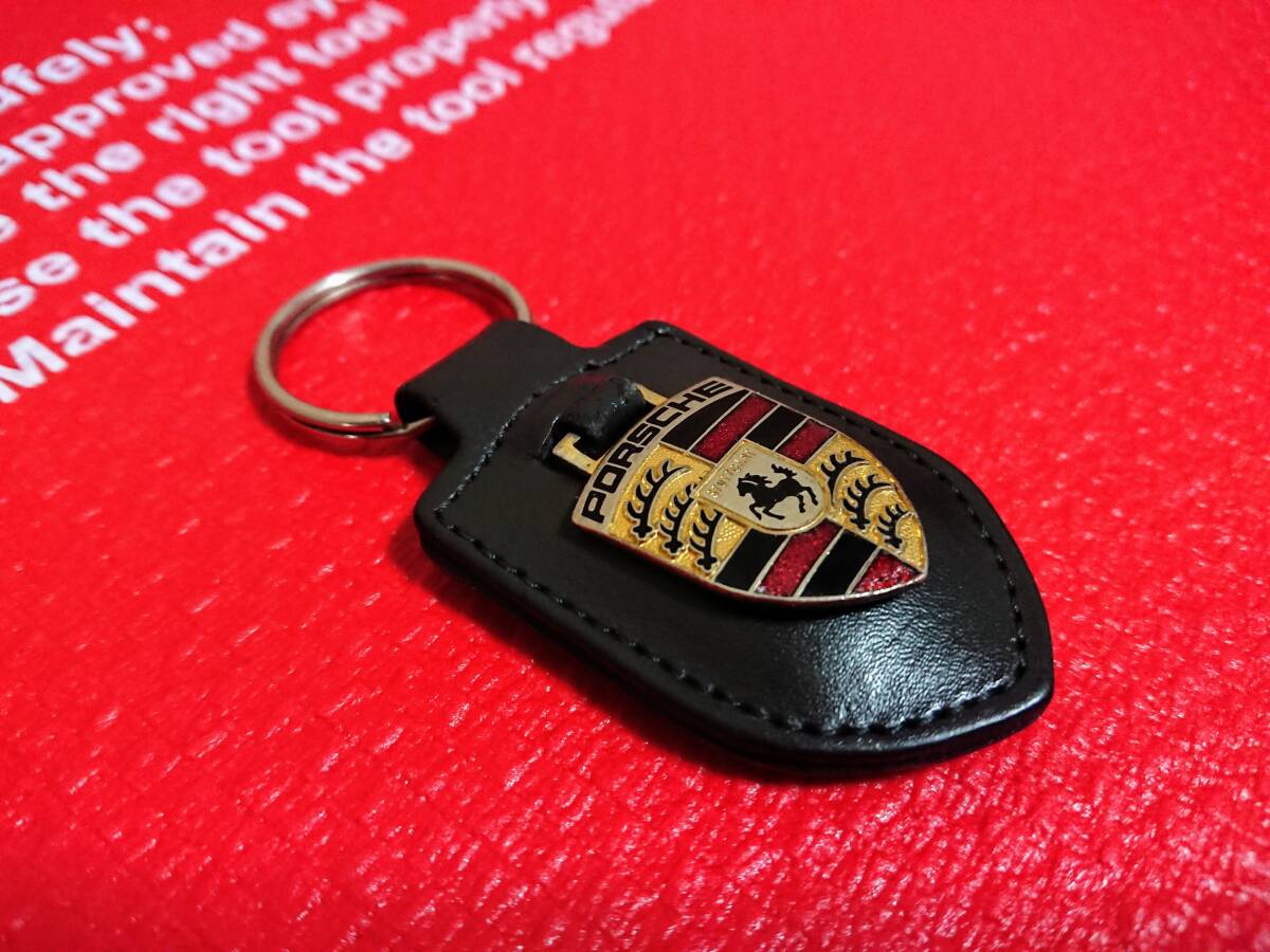 ポルシェ PORSCHE 1980年代 クレスト キー ホルダー 901 924 930 964 911 ナロー カレラ 空冷 クラシック 希少 レア 未使用 ミツワ 當時物