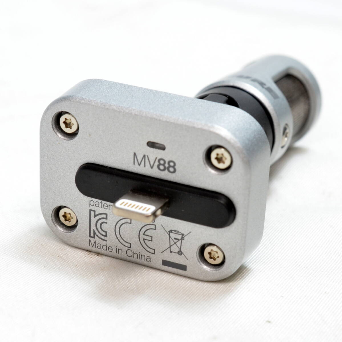 【A】 Shure MV88 美品 iPhone (ライトニング端子） 用 ステレオ コンデンサーマイク 送料1000円か無料 動(dòng)作良好