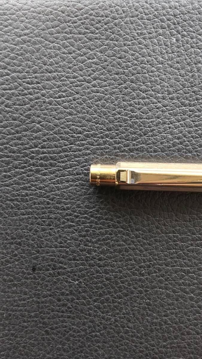 ★美品　カラン?ダッシュ ACRAN d'ACHE 　ノック式舊型ボールペン?長期保管品?未使用に近い?ゴールドカラー?筆記OK