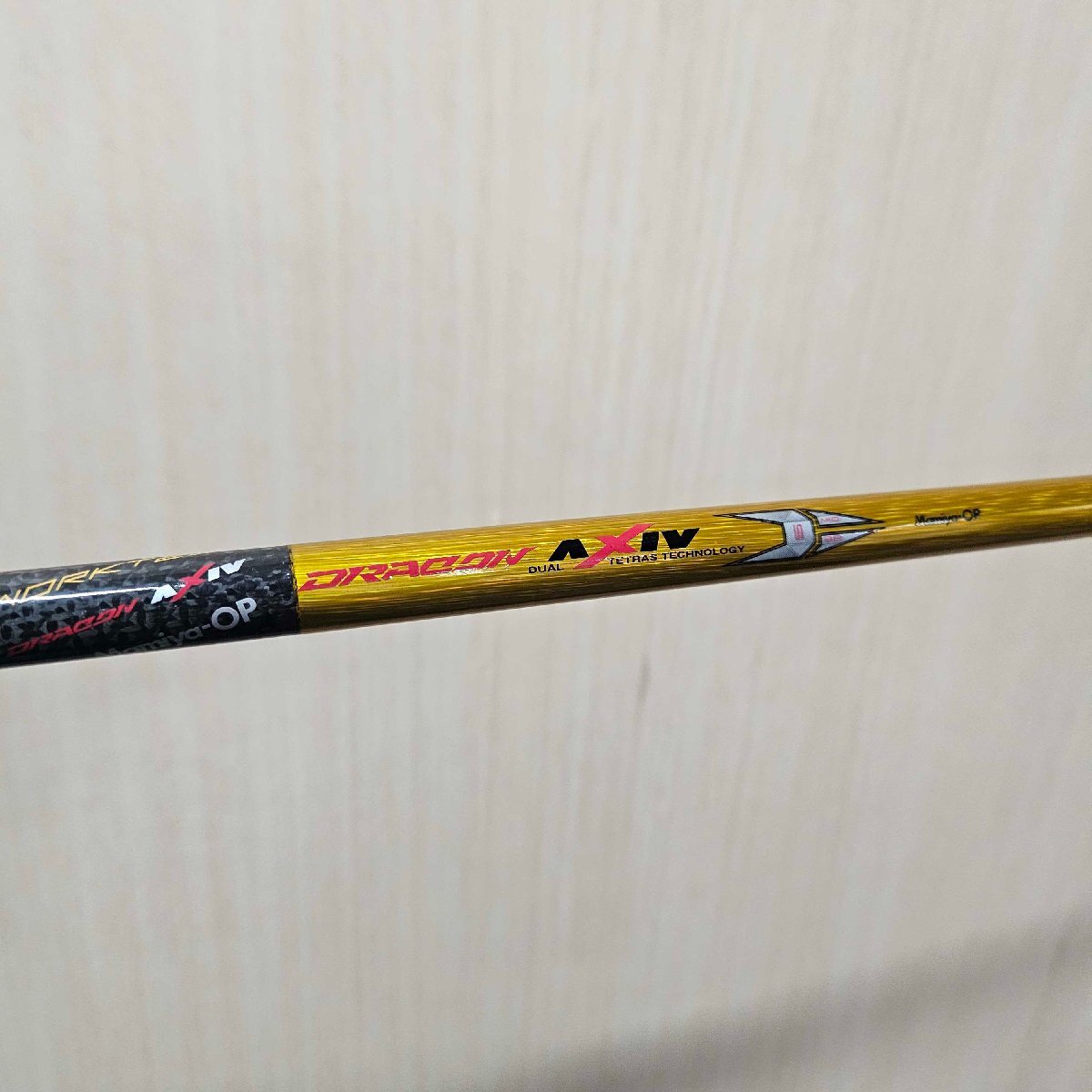 [中古品] DRACON AXIV ドラコン アクシブ シャフト フレックス S 素管 44インチ 中調(diào)子 スリーブ付 グリップ付