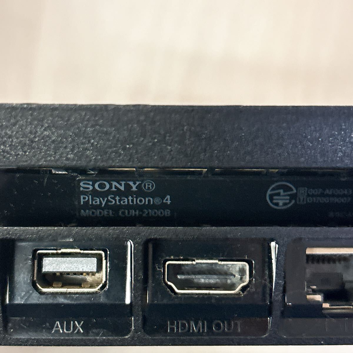箱あり プレステ4/PS4 PlayStation4 本体 CUH-2100B ブラック 黒