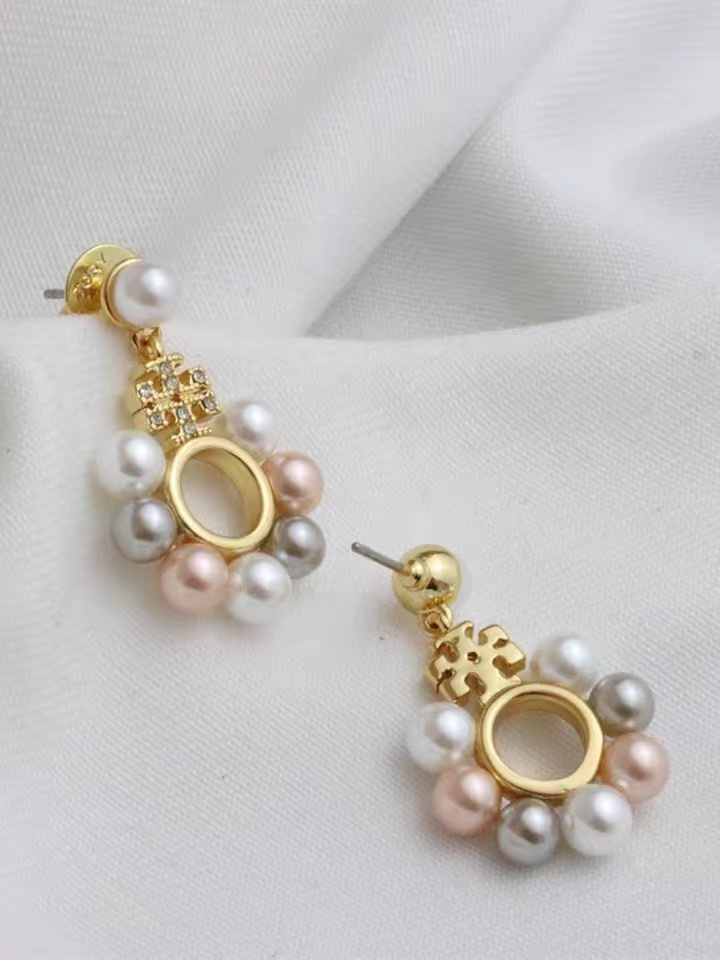 新品未使用　TB055 Tory Burch トリーバーチ　ピアス　パール　キラ