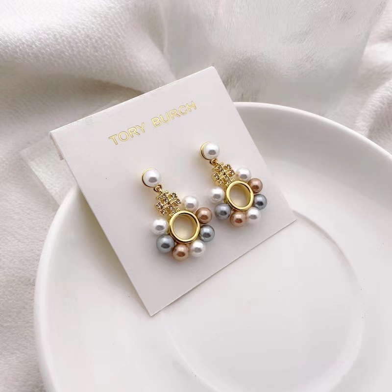 新品未使用　TB055 Tory Burch トリーバーチ　ピアス　パール　キラ