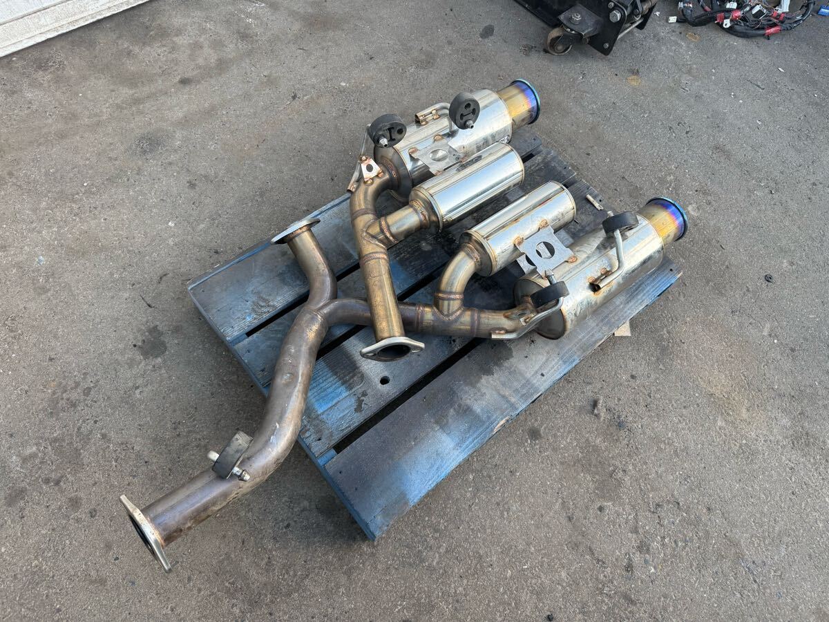 ZN6 ZC6 トヨタ　スバル　86 BRZ リアマフラー 社外　柿本　Regu&R 車検対応　