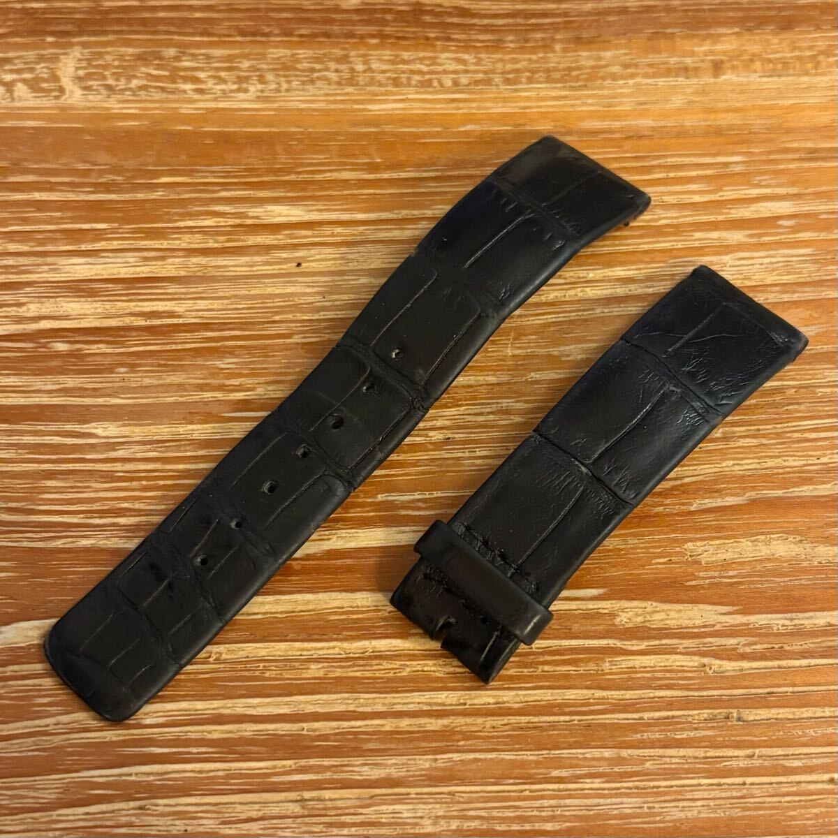 純正CHAUMETショーメ ラグ幅21mm時計ベルト 黒クロコアリゲーター 純正CHAUMETショーメ ラグ幅21mm時計ベルト 黒クロコ